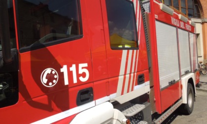 A fuoco il tetto dell'oratorio di Casale Monferrato: incendio causato da una stufa a legna