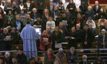 Due brianzoli nel coro del santuario mariano di Lourdes