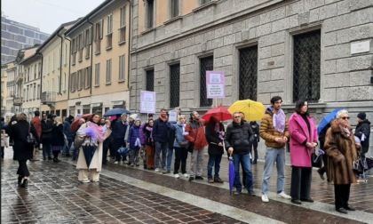 Flash mob (bipartisan) per la metro a Monza "senza spacchettamenti in lotti"