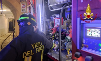 Incendio nello scantinato di un palazzo in via Des Ambrois