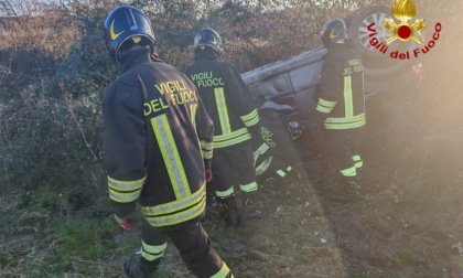 Rapolano (Siena), si ribalta con l'auto: ferito