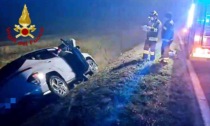 Schianto autonomo nella notte: un automobilista ferito