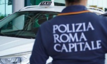 Taxi, abusi e irregolarità all'outlet di Castel Romano