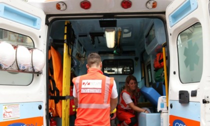 Tragedia in viale Taramelli, 66enne trovato senza vita nella sua auto