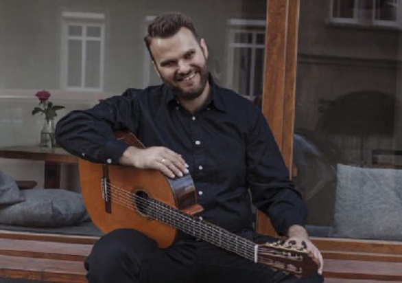 Il Legno che canta ospita il grande chitarrista Lukasz Kuropaczewski