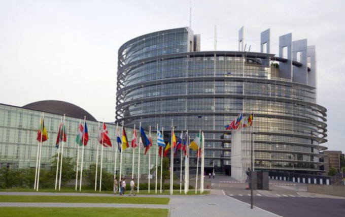 Nuovo scandalo corruzione nel Parlamento Europeo: Huawei nella bufera per presunte tangenti agli eurodeputati