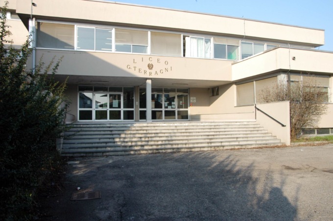 Più di 200 studenti del “Terragni” a lezione con lo scrittore Marco Erba