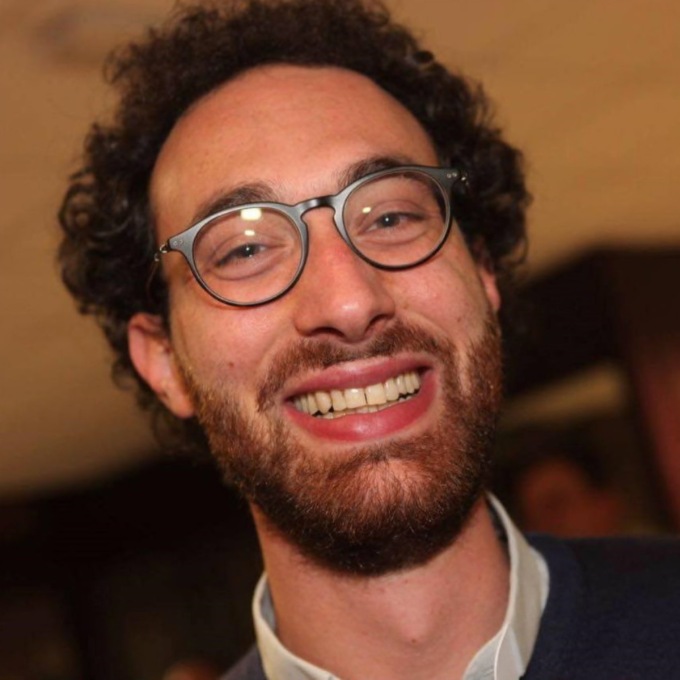 Don Claudio lascia la città:  un momento di pausa e di riflessione