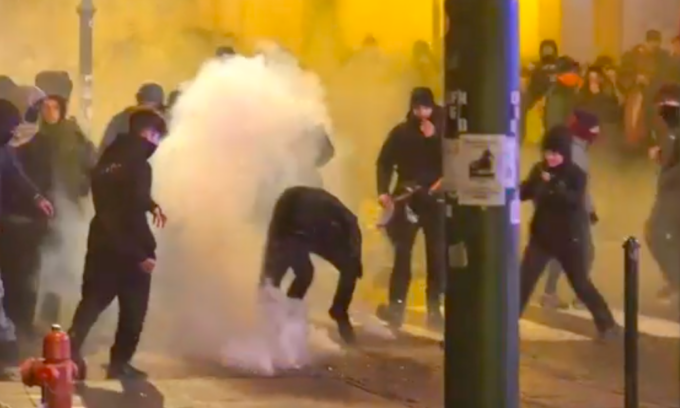 Otto misure cautelari nei confronti di chi durante la manifestazione per Ramy assalì caserme e commissariati