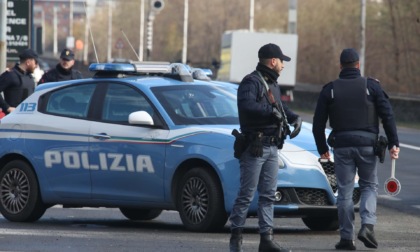 Polizia in azione durante lo Snowland Music Festival: controlli mirati tra Sondrio, Livigno, Bormio e Valdidentro
