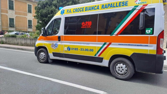 Ragazza investita a Mezzanego, in codice giallo al pronto soccorso