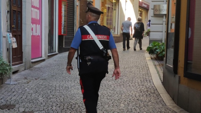 Raid notturni a Verbania: denunciato l’autore di 5 furti con scasso
