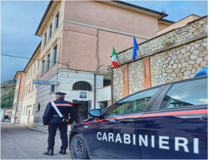 Rapinarono un connazionale, denunciati