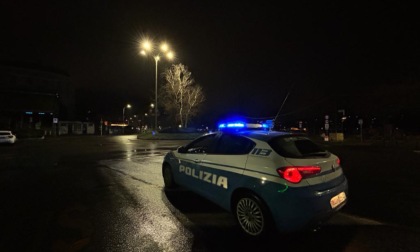 Regola un conto di spaccio rubando una bici: arrestato