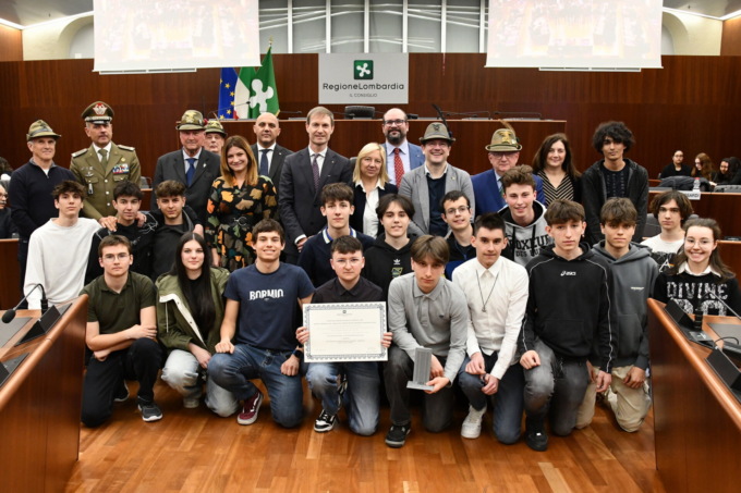 Storia e valori degli Alpini: premiate anche scuole delle provincia di Sondrio