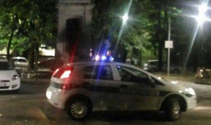 Trecate, travolge un agente e si dà alla fuga: arrestato nel Milanese