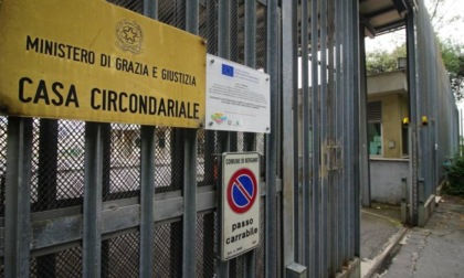 Abusava sessualmente delle figlie da quando avevano sei anni: padre condannato a dodici anni