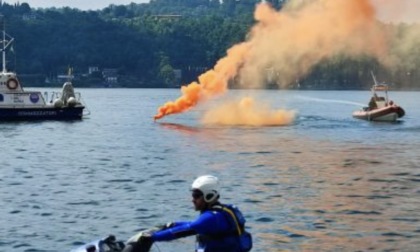 Esercitazione aeronavale congiunta a Salò: le raccomandazioni della Guardia Costiera