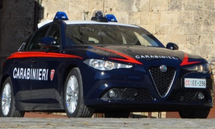 Fermato a Oleggio con 8 kg di cocaina nascosti nell'auto, arrestato dai carabinieri