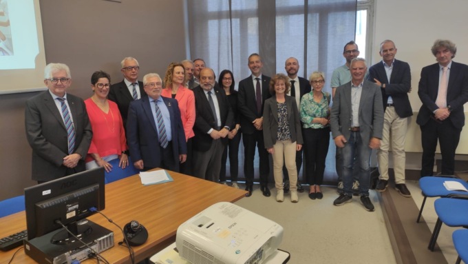 Il grande cuore del Rotary Club Nord Ovest batte per l’Asl di Vercelli: donati 6 apparecchi per la telemedicina