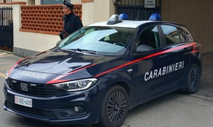 Leini, picchia i vicini con una mazza da baseball dopo una lite: arrestato