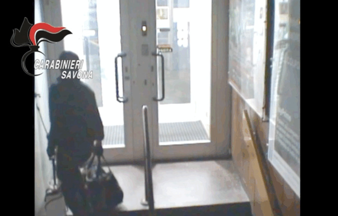 Tentato furto ai danni della Banca “Intesa Sanpaolo”, quattro arresti