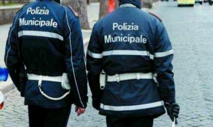 A San Lorenzo nove banchi sospesi per lavoratori "a nero" e per motivi di sicurezza. Blitz dell’ispettorato del lavoro di Firenze
