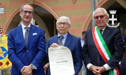 Festa della Repubblica a Vercelli: Scheda cita Grazia Deledda, poi le onorificenze al Merito