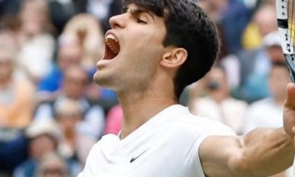 Alcaraz vola in finale: battuto Fritz in quattro set