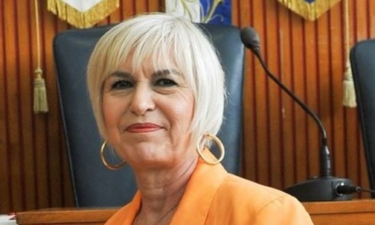 La crisi di maggioranza, si è dimesso l'Assessore Antonella Isolani