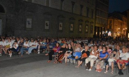 Oltre 300 spettatori applaudono “La vita da grandi” al cineforum