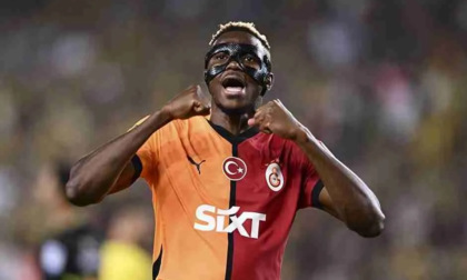 Osimhen si avvicina al Galatasaray, ma il Napoli non fa sconti