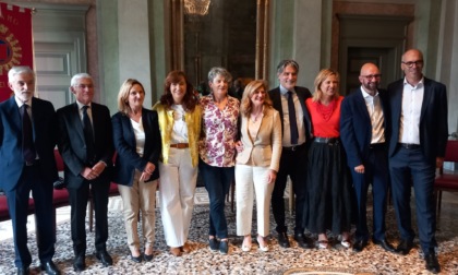 Polemica sulle diapositive pagate quasi duemila euro, la sindaca: scelta comunicativa