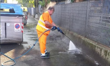 Pulizie straordinarie per la zona della stazione storica