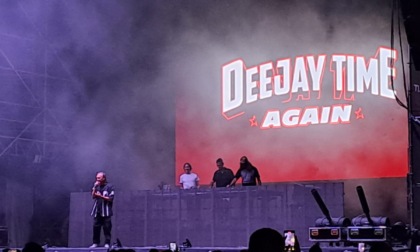 Rugby Sound, il "Deejay Time" fa ballare tutti con Albertino, Molella, Fargetta e Prezioso