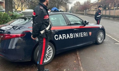 Scoperto  a rubare aggredisce i dipendenti di un supermercato