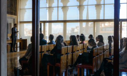 Studente bocciato ad un esame scrive al professore: "Le chiedo un 18"