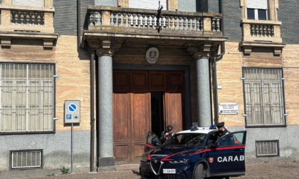 Tentano di rubare 50 cartucce per stampanti da un supermercato: fermati dai Carabinieri