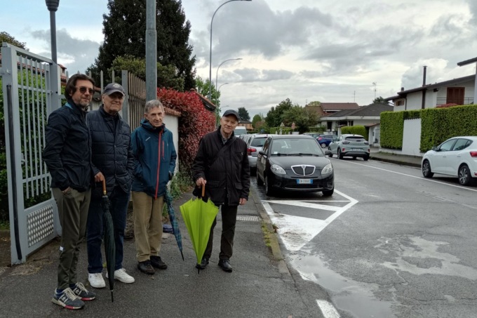 A Cassina de’ Pecchi dietrofont sugli stalli di sosta contestati in via Sirio: saranno eliminati