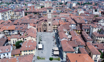 Chivasso: la Fiera del Carletti è sempre un successo. Domenica la Serata d'la Tola