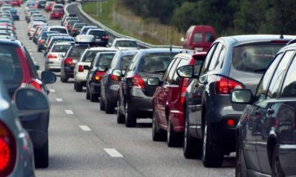 Controesodo estivo 2025: traffico record sulla SS36 e le principali strade italiane