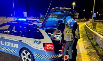 Controlli intensificati durante l'esodo estivo: denunce per guida in stato di ebbrezza e recuperati veicoli rubati