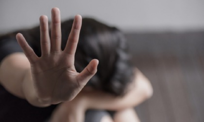Controlli, minacce e aggressioni fisiche: divieto di avvicinamento per ex compagno violento