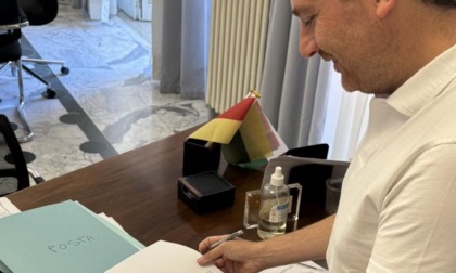Il sindaco di Ventimiglia firma convenzione per la ciclabile "a picco sul mare"