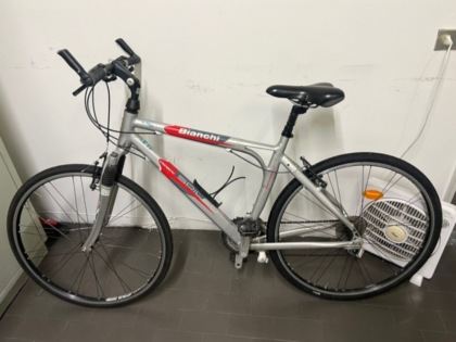 In fuga su una bici rubata, arrestato 33enne senza fissa dimora