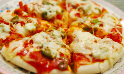Inquinanti nel latte, ritirati quattro tipi di mozzarella per pizza