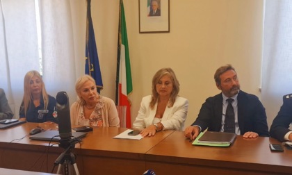 Minorenni rapinati: "Non si tratta di baby gang, a breve 5 nuove telecamere". Le interviste