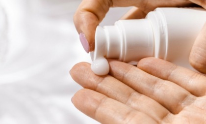 Sostanze vietate: maxi richiamo di creme e cosmetici. L'elenco dei prodotti