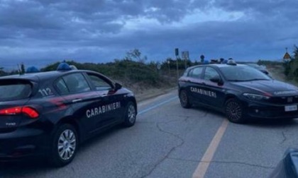 Tentano di rubare due auto sul lungomare, arrestati