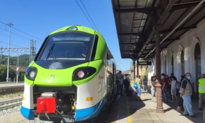 Treni, Azione sale sulle barricate: "Al rientro dalla vacanze è già un disastro"